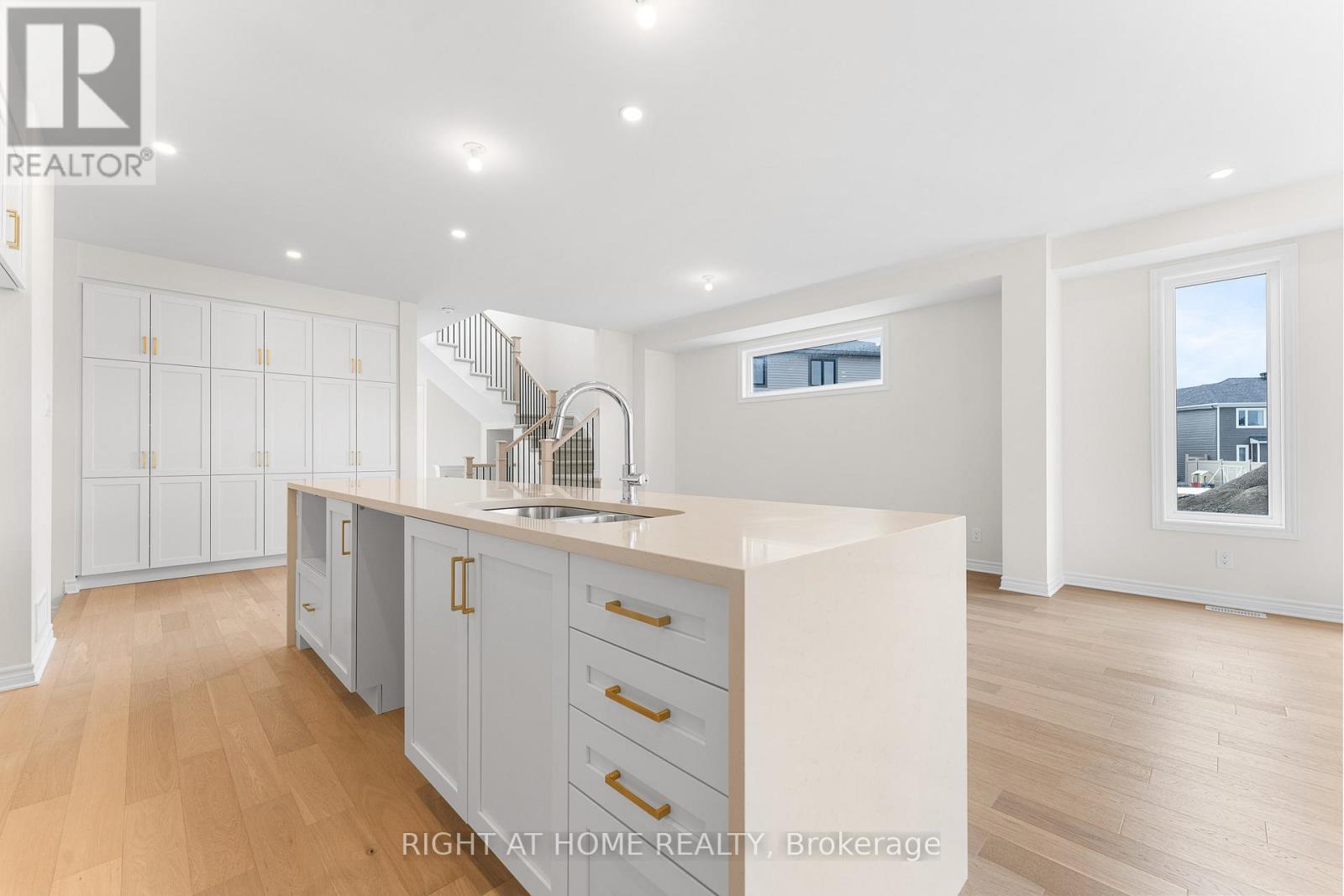 118 Lumen Place