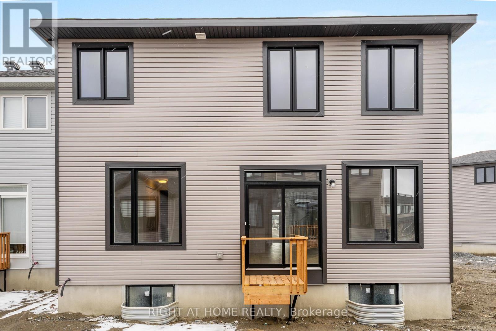 118 Lumen Place
