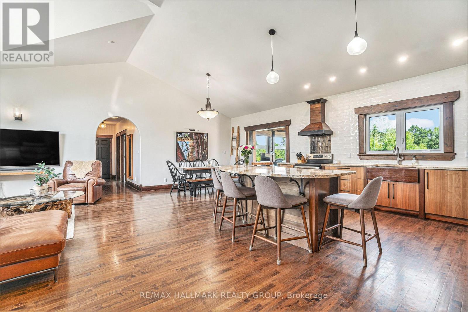 422 Old Coach Road