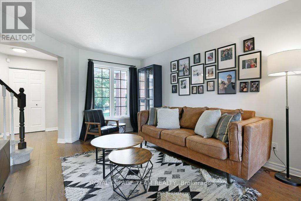 8 Black Rivers Place