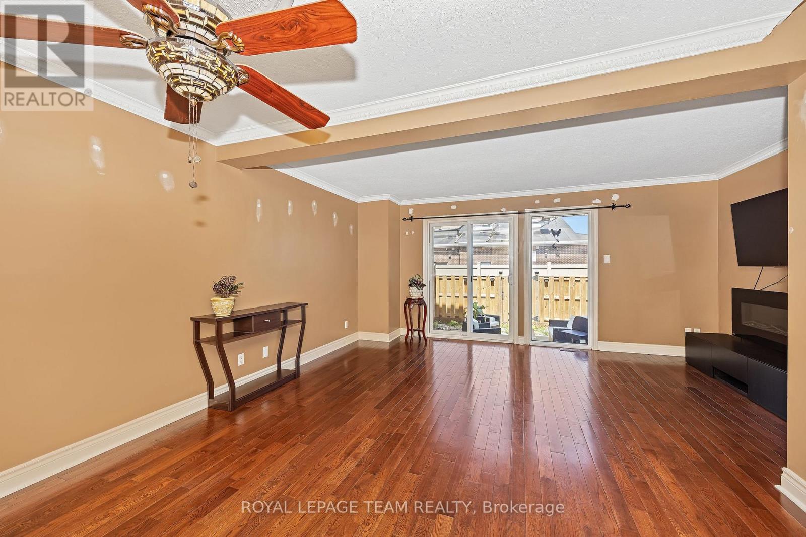 77 - 12 Bentbrook Crescent