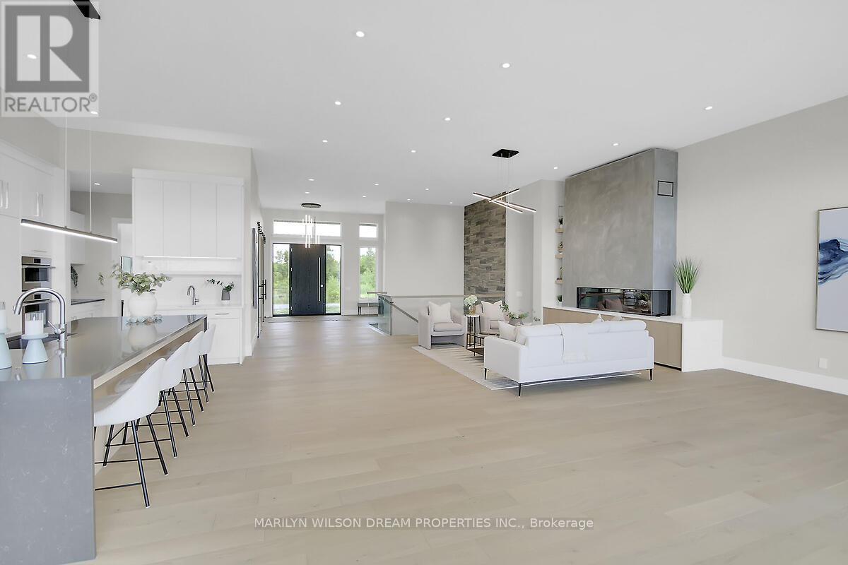 1070 Green Jacket Crescent