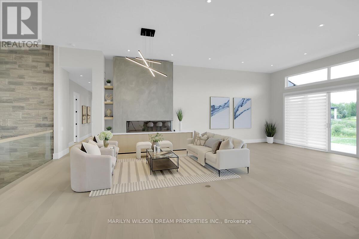 1070 Green Jacket Crescent