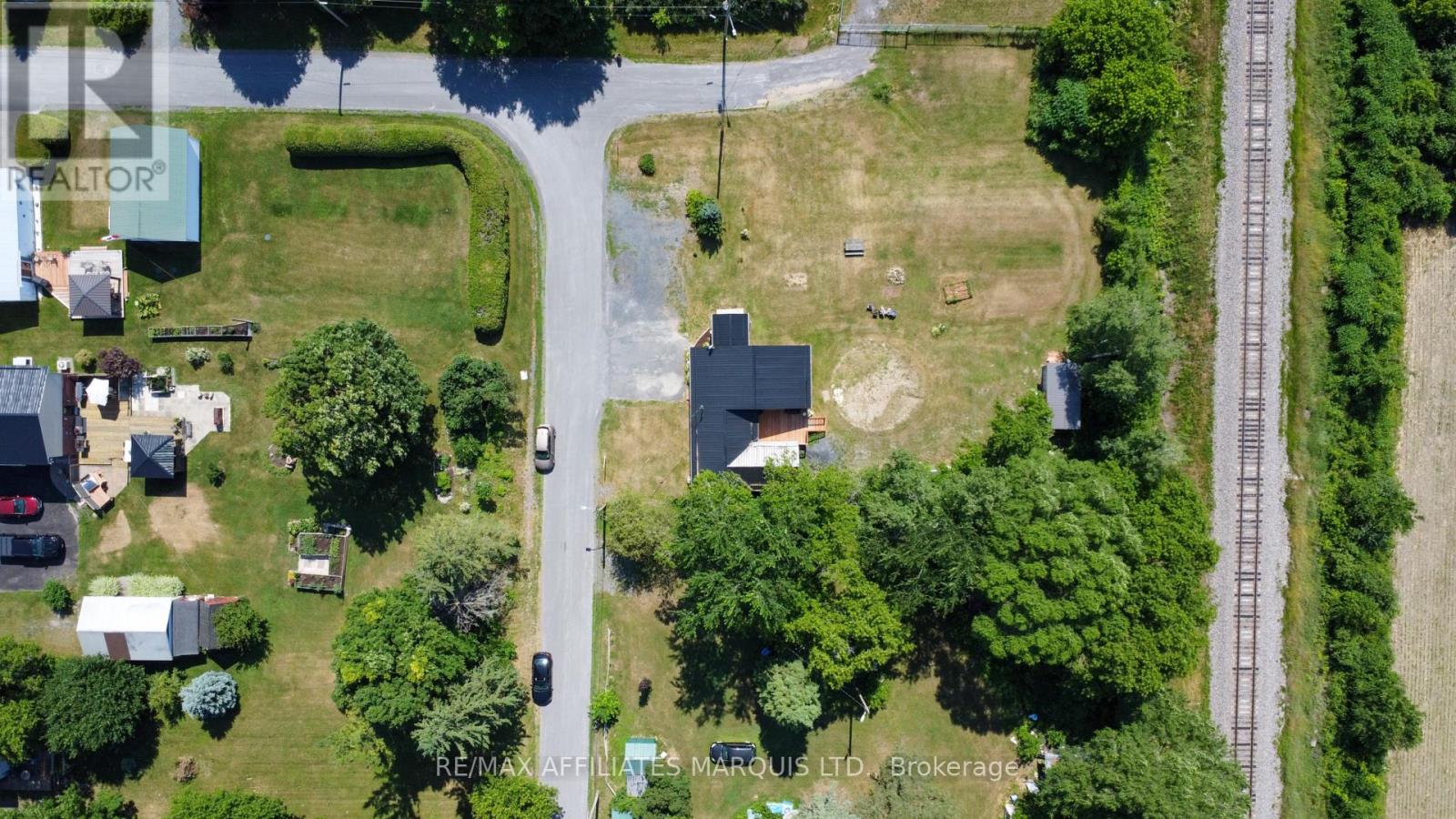 21895 Seguin Mill Street