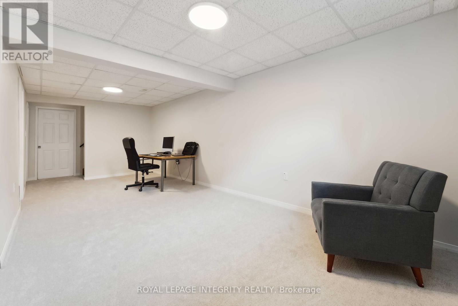 141 Lockhaven Private