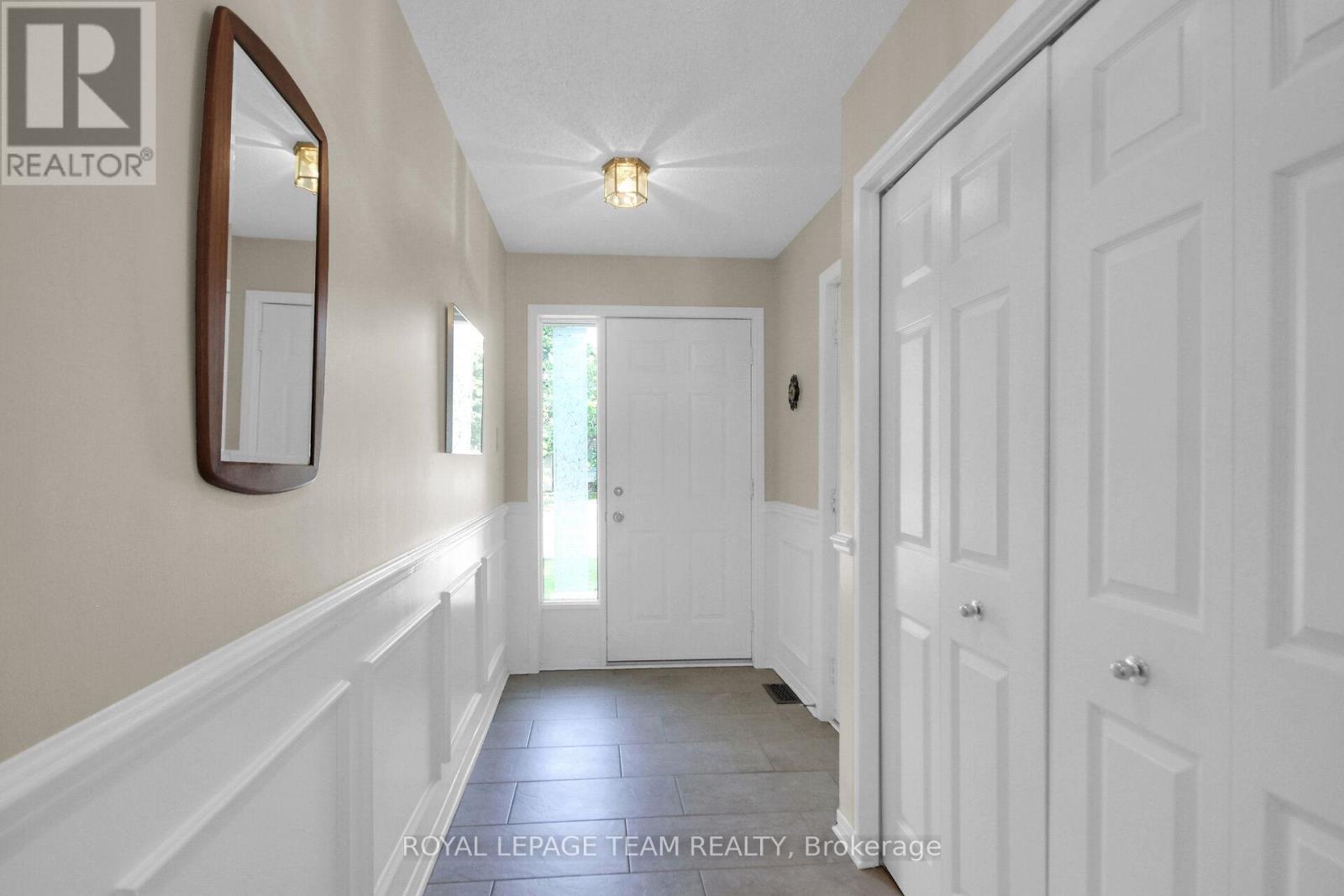 20 Grand Cedar Court