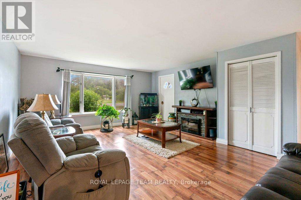 5466 County 8 Road