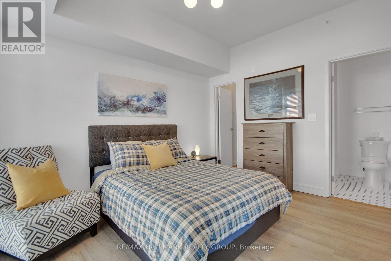208 - 555 Anand Private