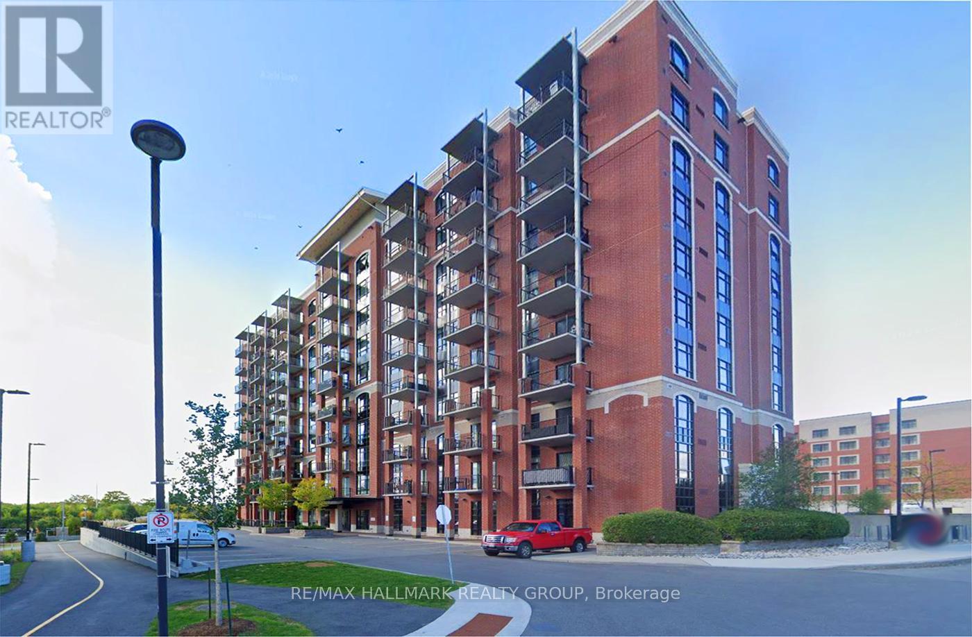 208 - 555 Anand Private