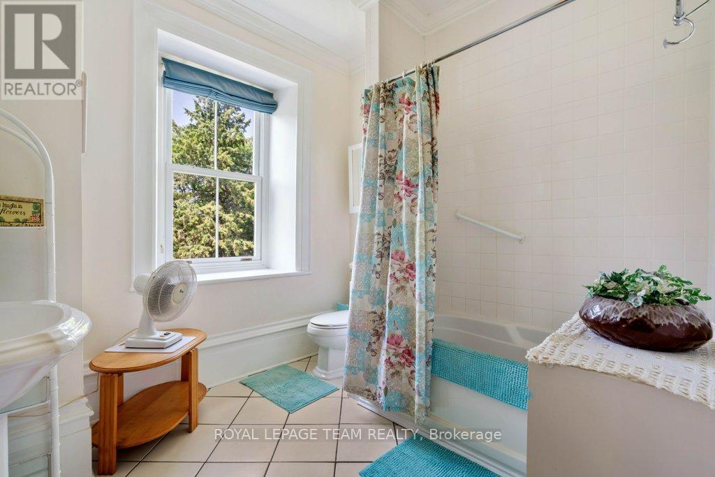 10095 Shaw Road