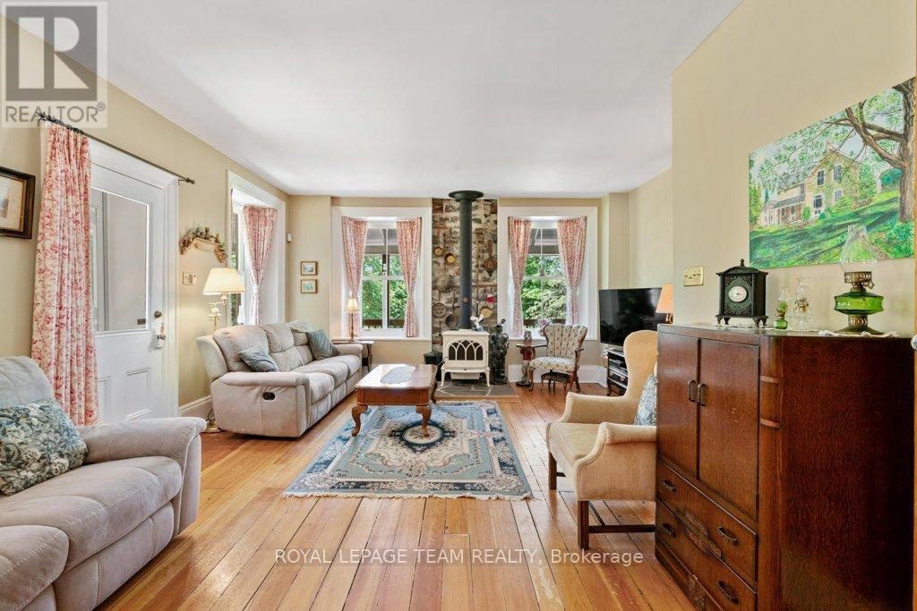 10095 Shaw Road