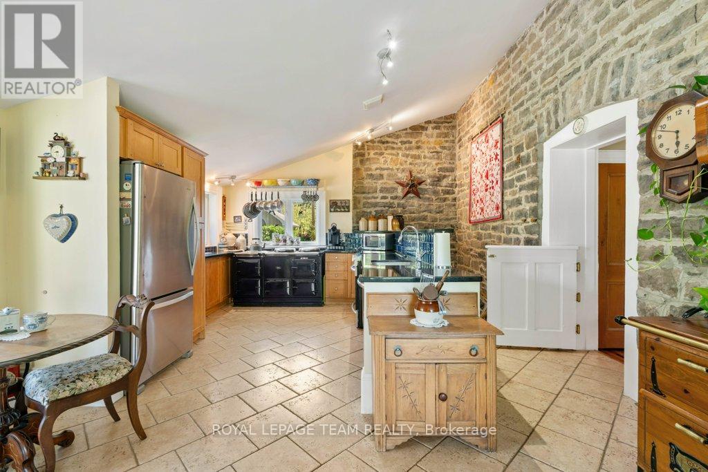 10095 Shaw Road