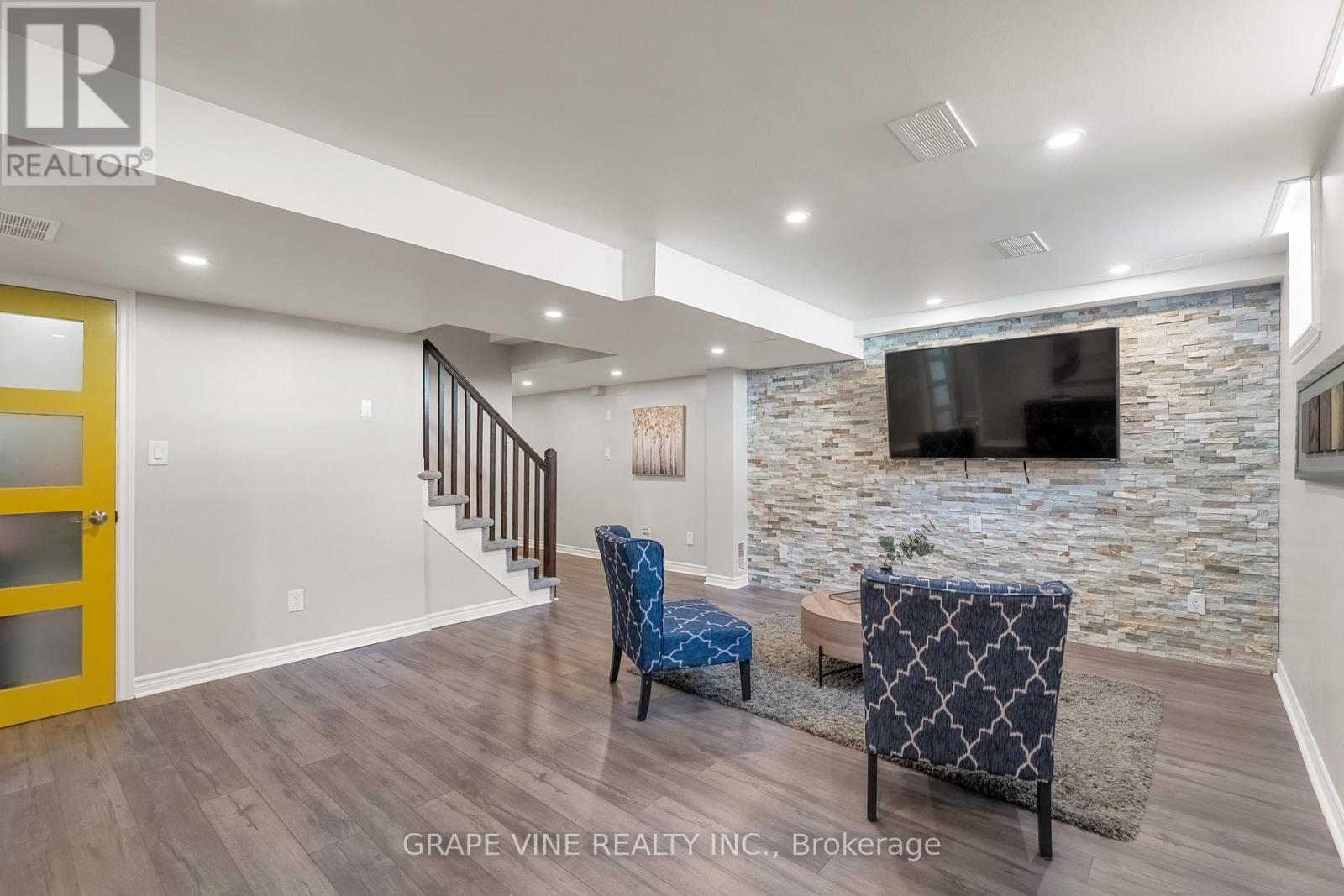 2634 Fallingwater Circle