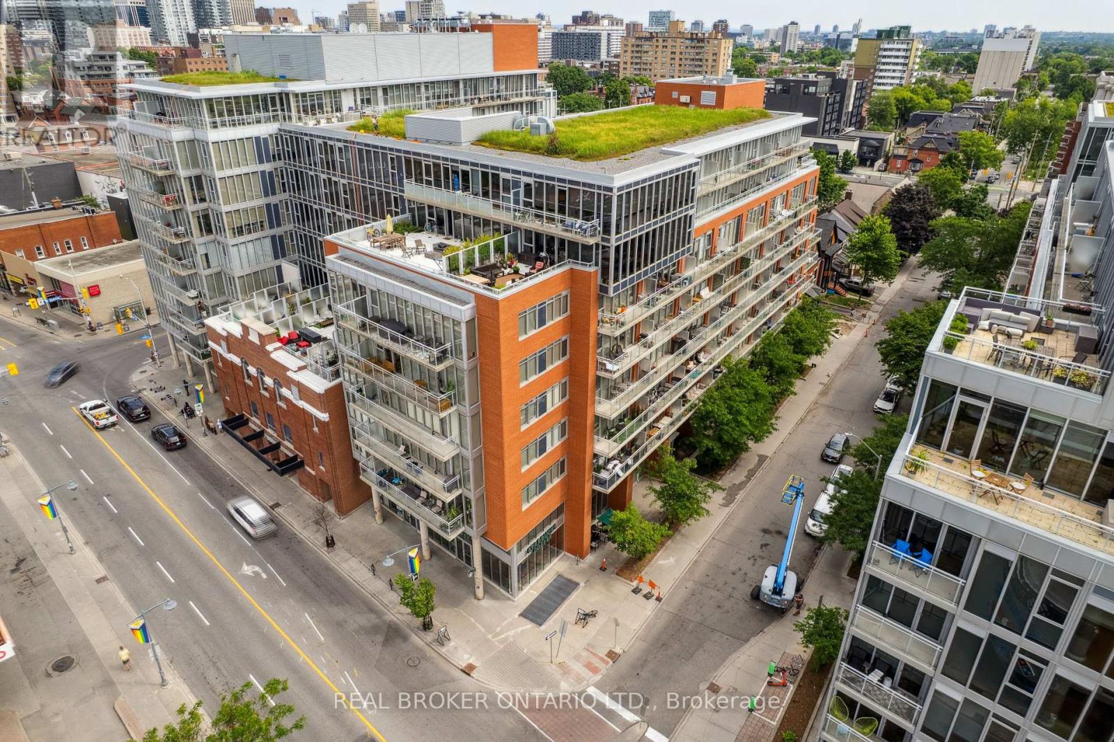 623 - 349 Mcleod Street