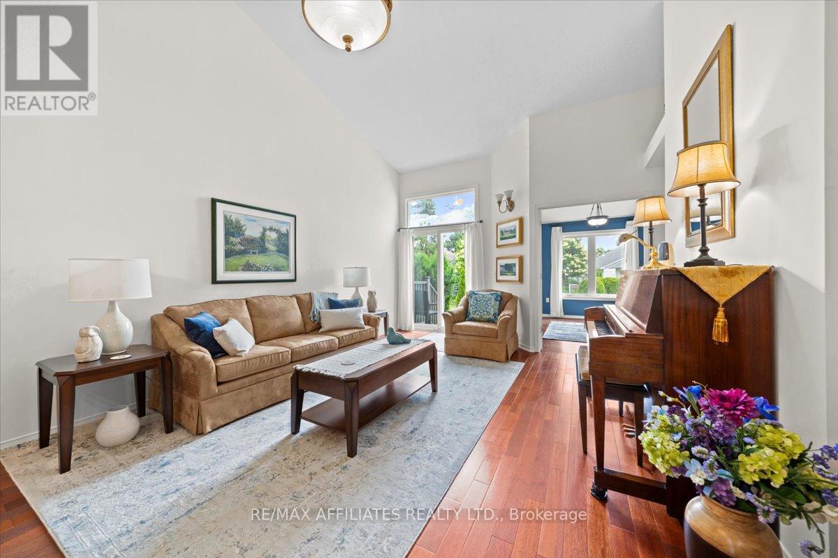- - 1244 Foxborough Private E
