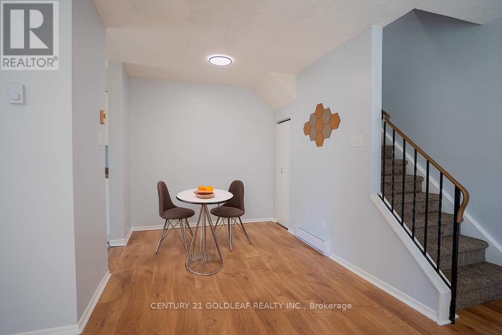 75 - 5 Sonnet Crescent