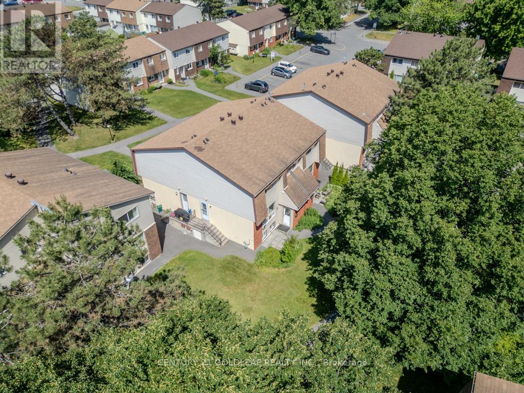 75 - 5 Sonnet Crescent