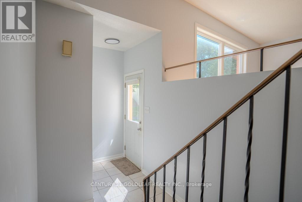 75 - 5 Sonnet Crescent