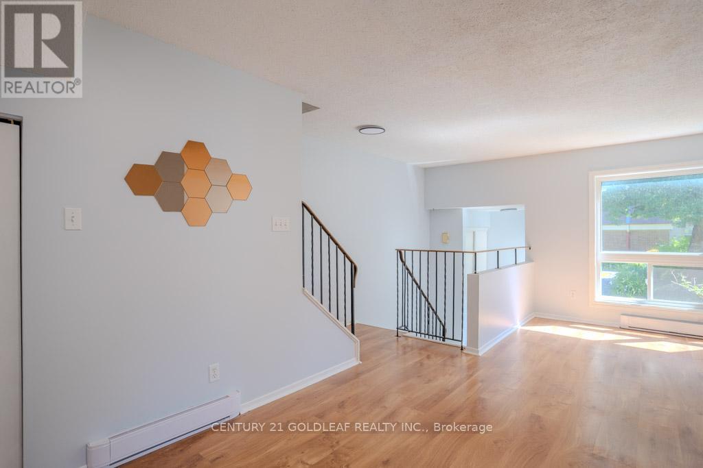 75 - 5 Sonnet Crescent