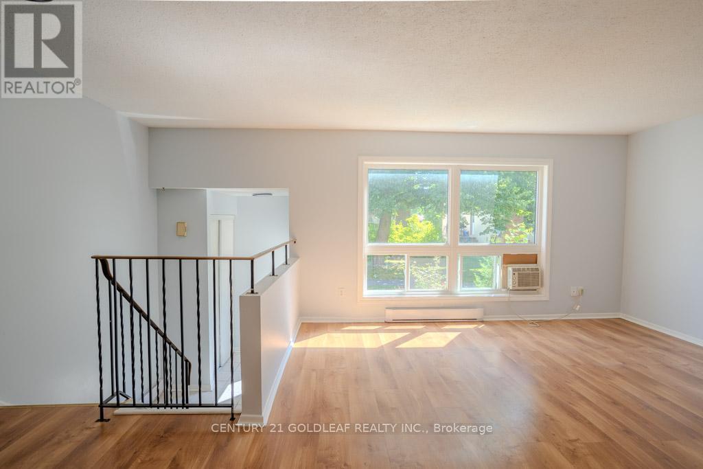 75 - 5 Sonnet Crescent
