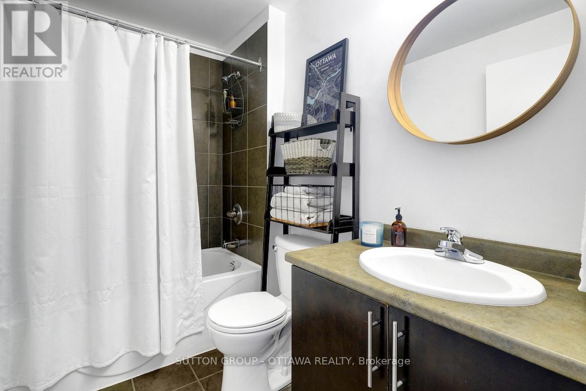 1303 - 70 Landry Street