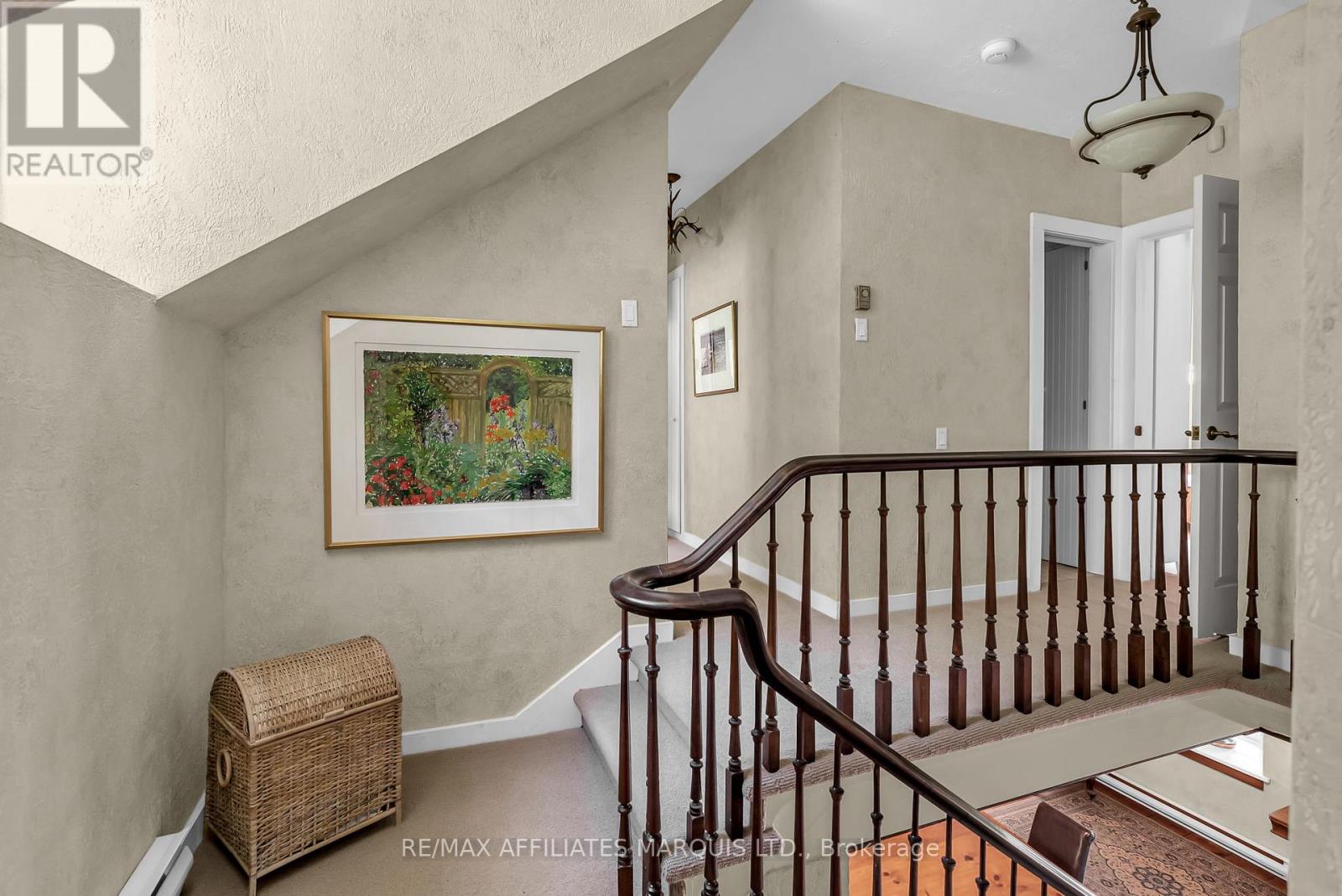 20824 South Service Road