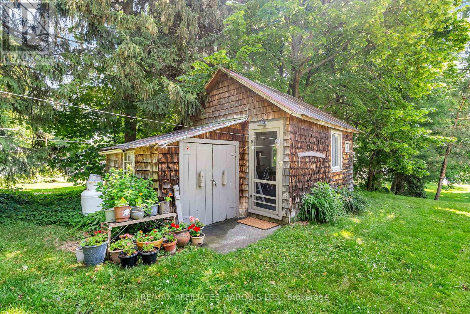 20824 South Service Road
