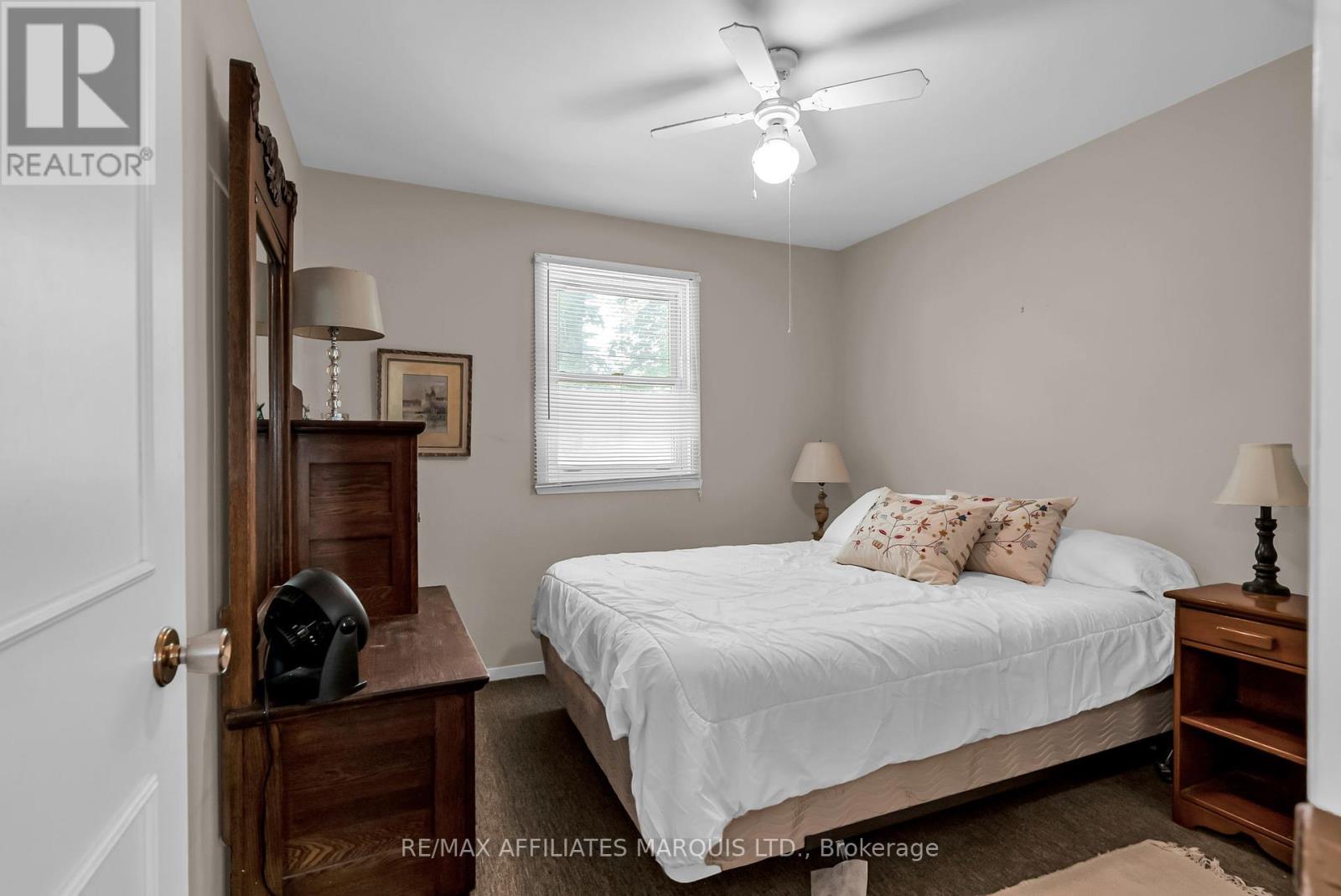 20824 South Service Road