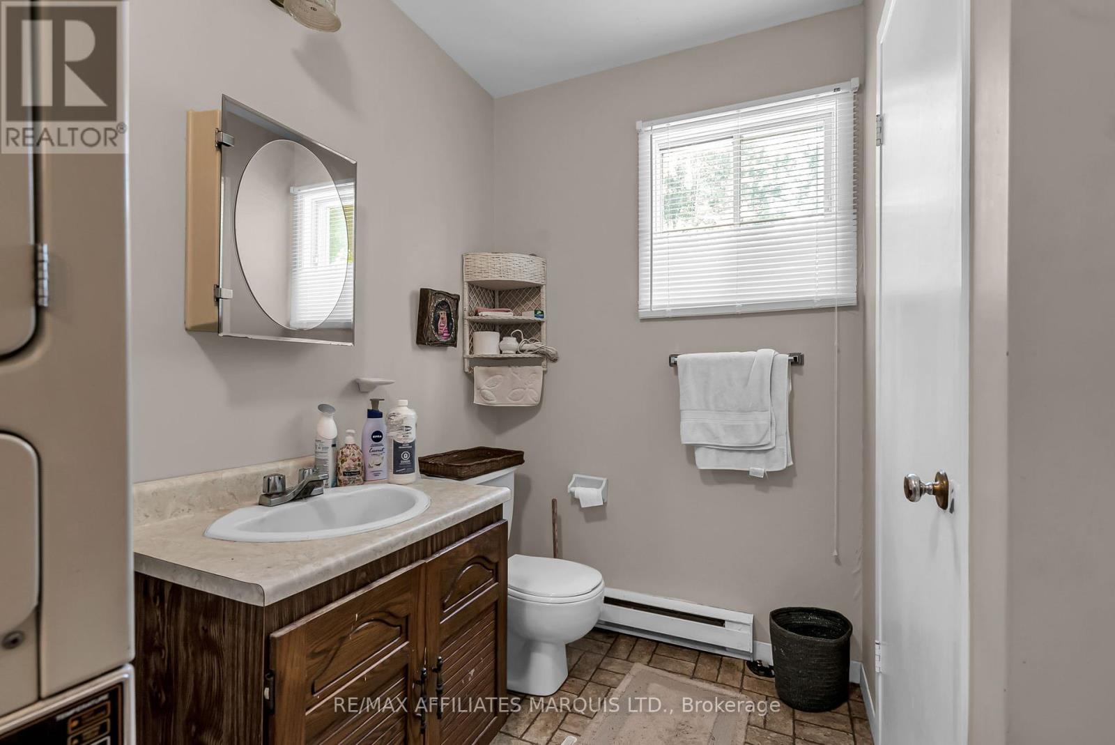 20824 South Service Road