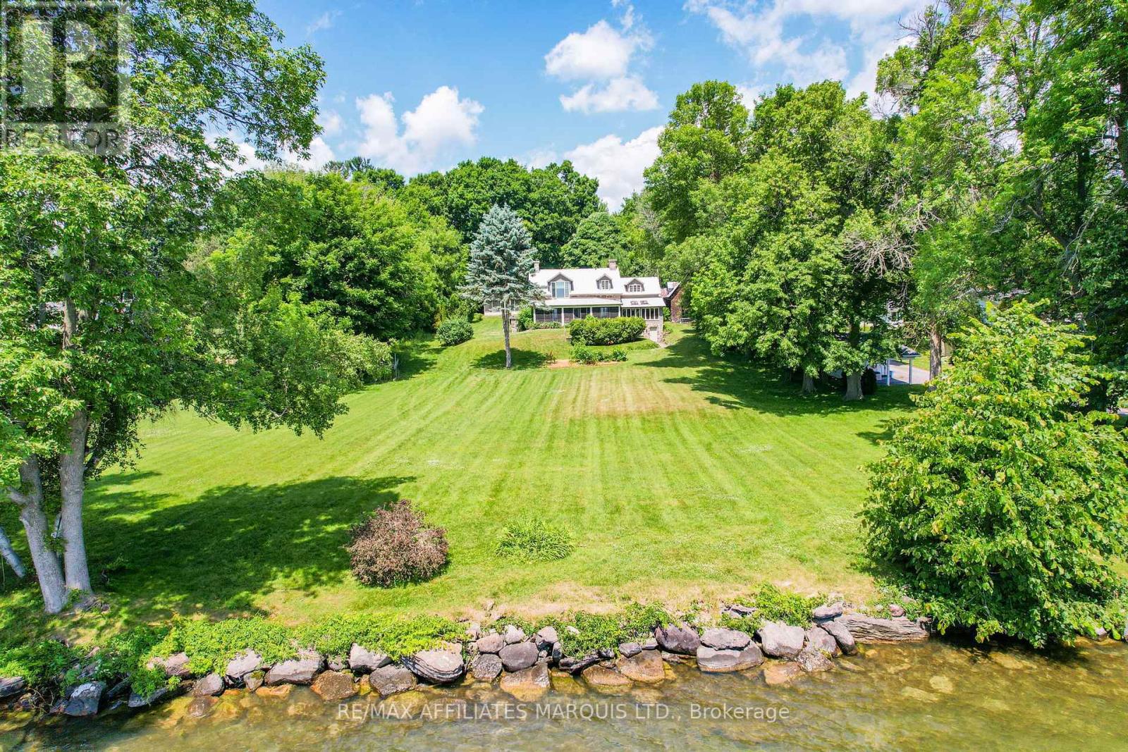 20824 South Service Road