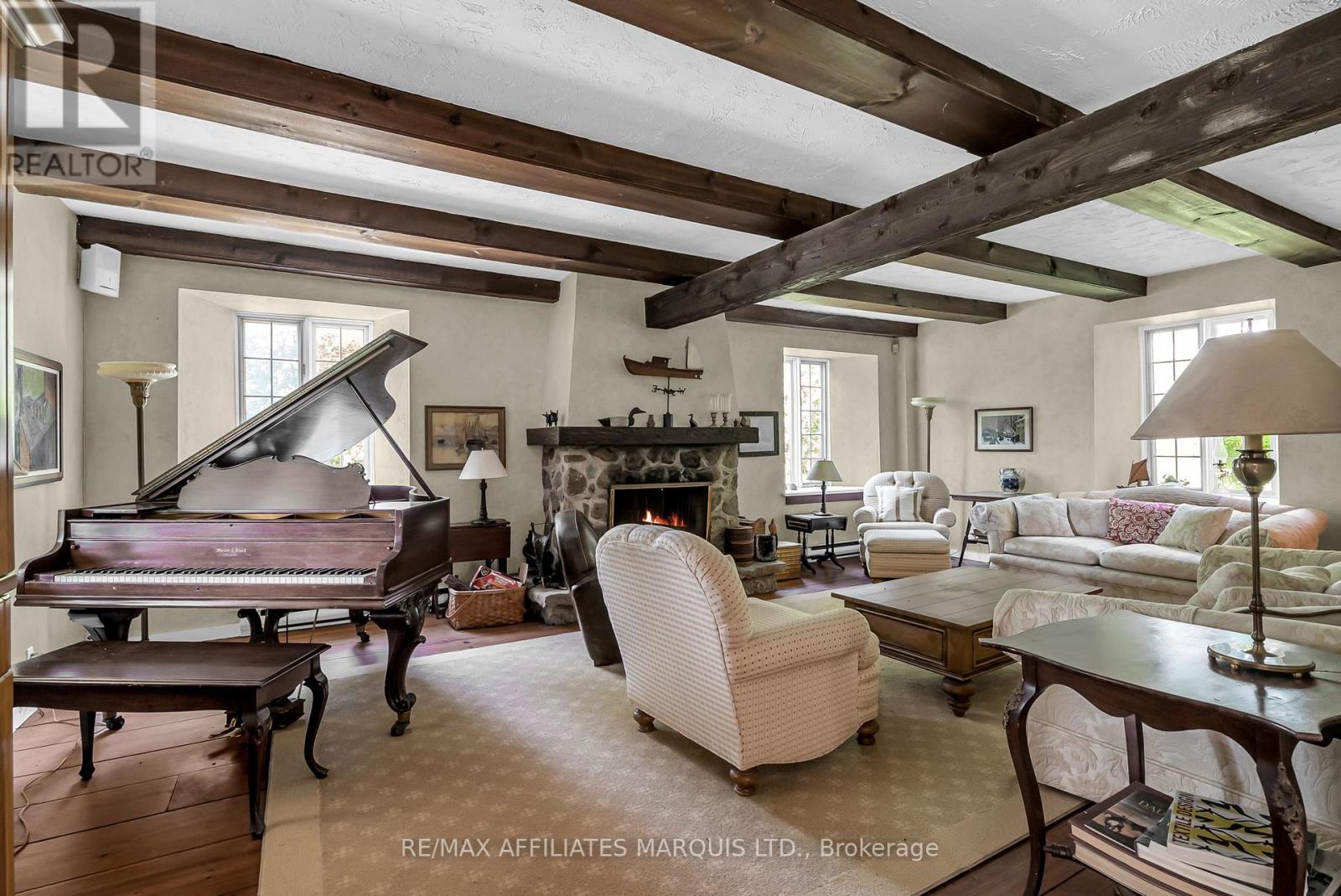 20824 South Service Road