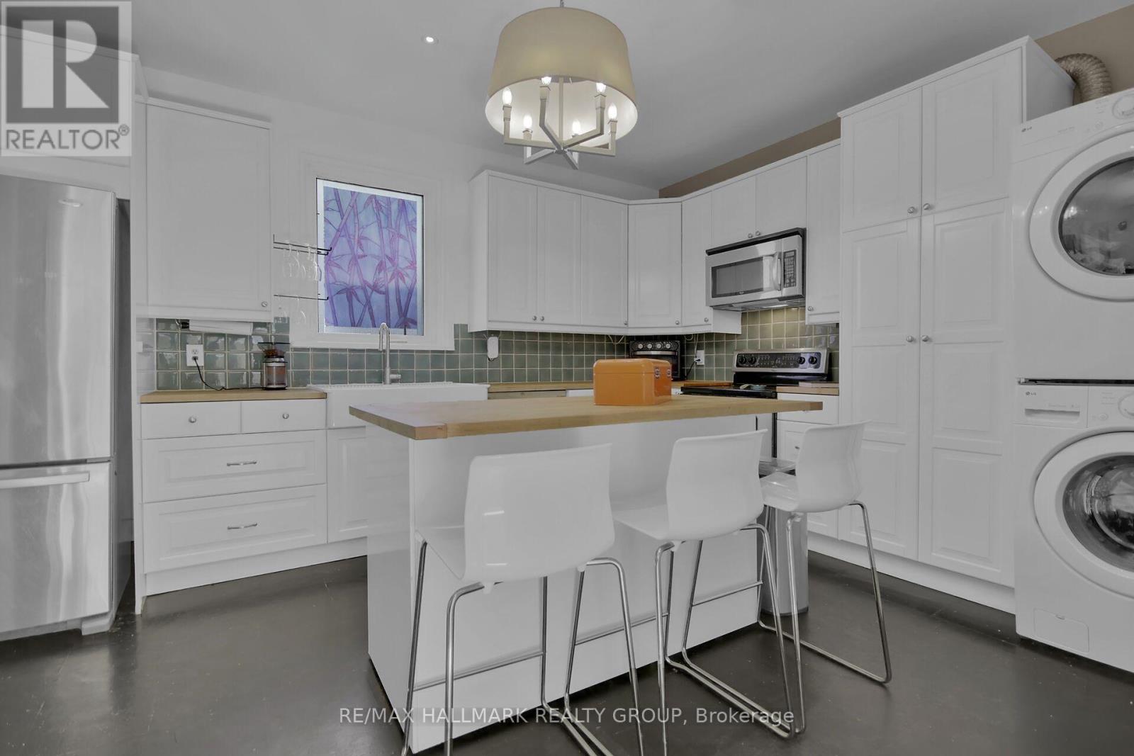299 Parkdale Avenue