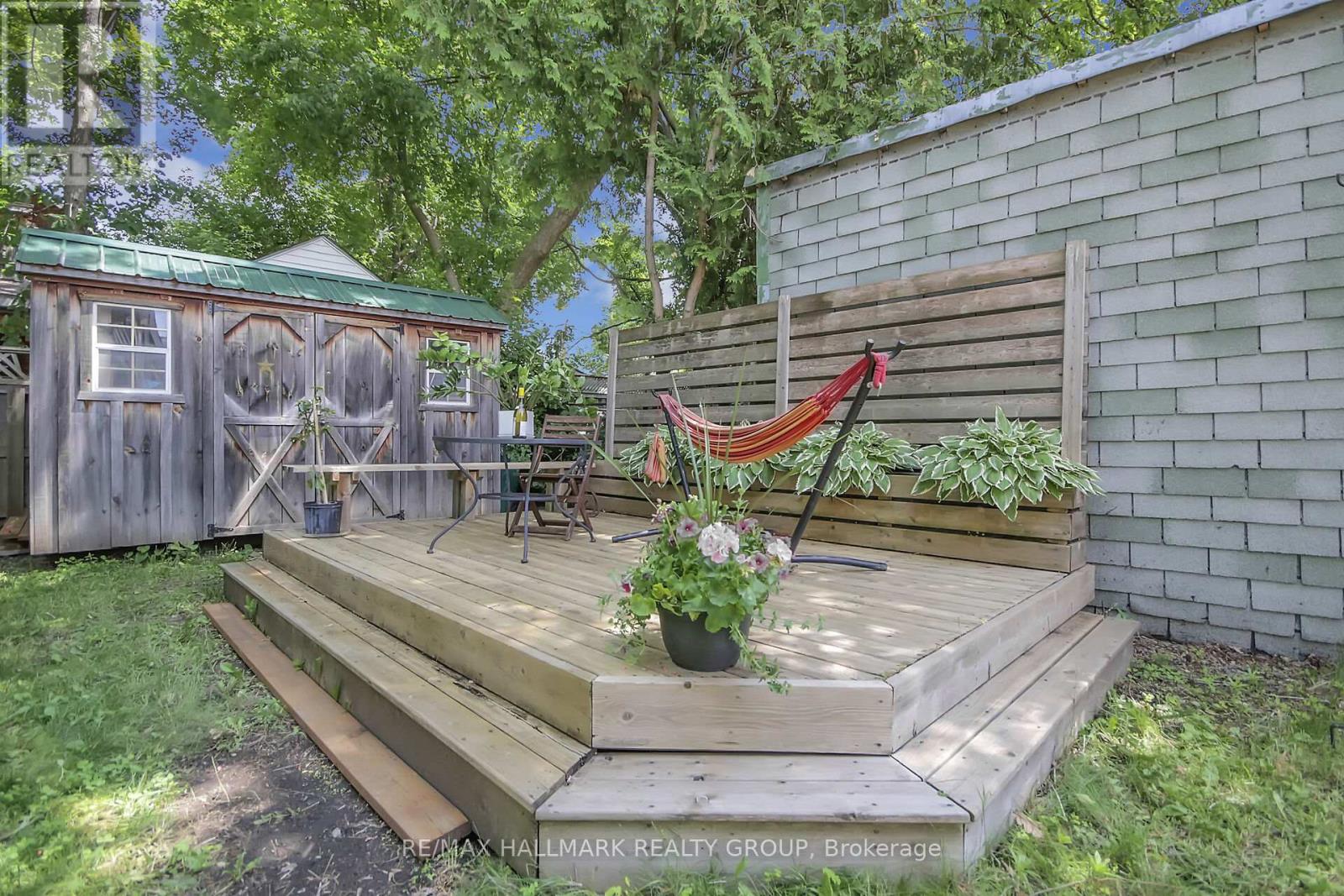 299 Parkdale Avenue