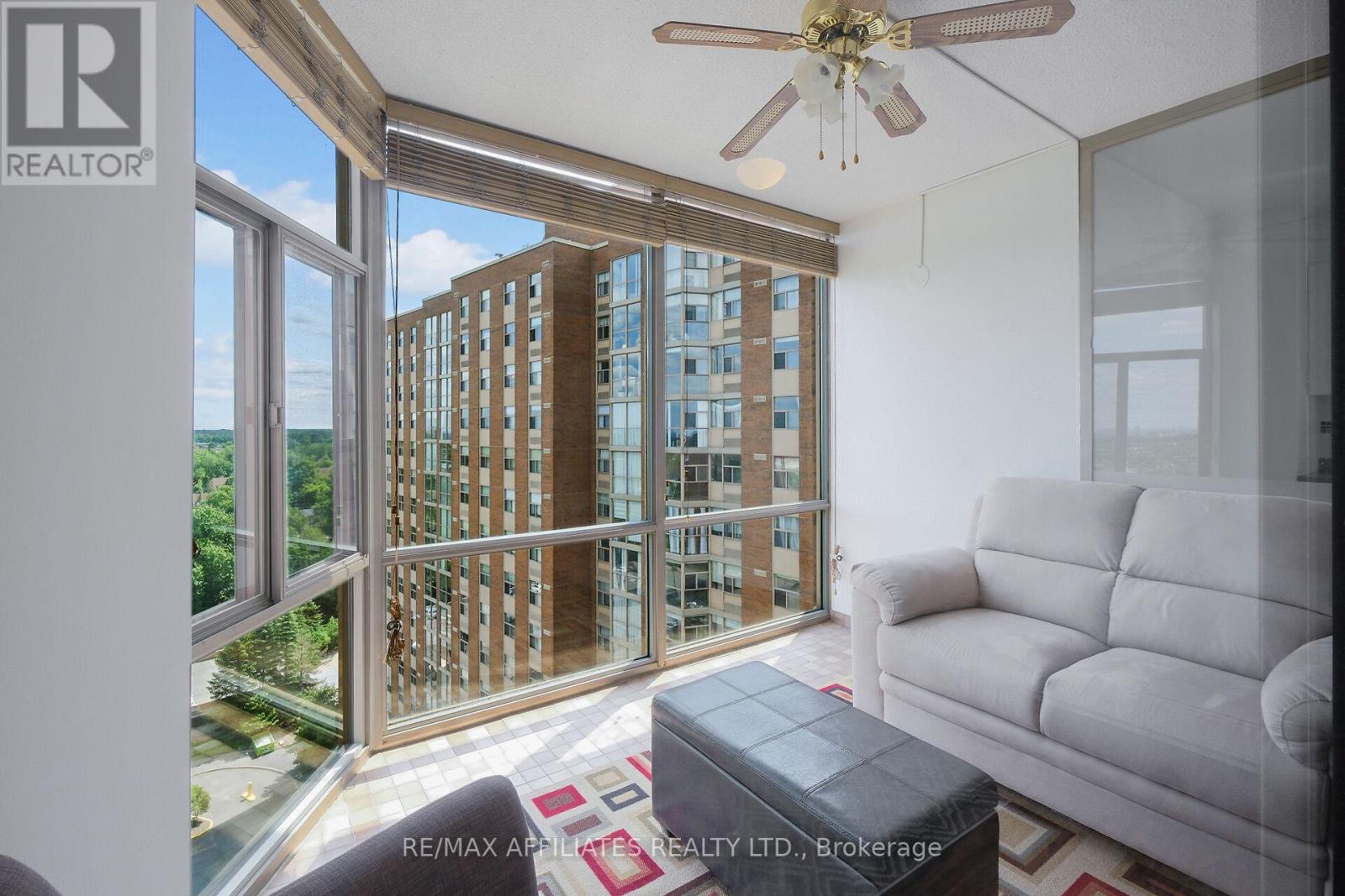 U1503 - 2759 Carousel Crescent