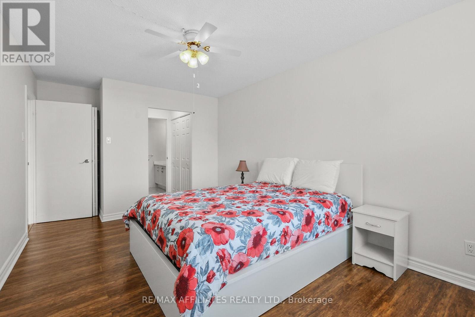 U1503 - 2759 Carousel Crescent