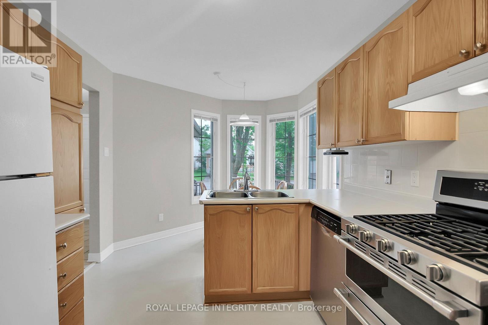 22 Halkirk Avenue