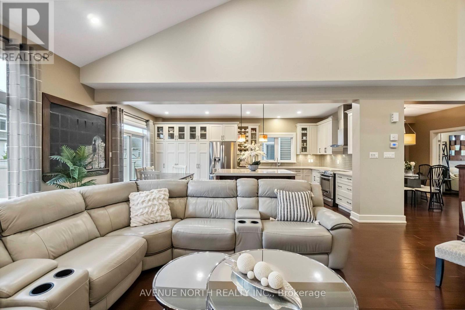718 Bunchberry Way