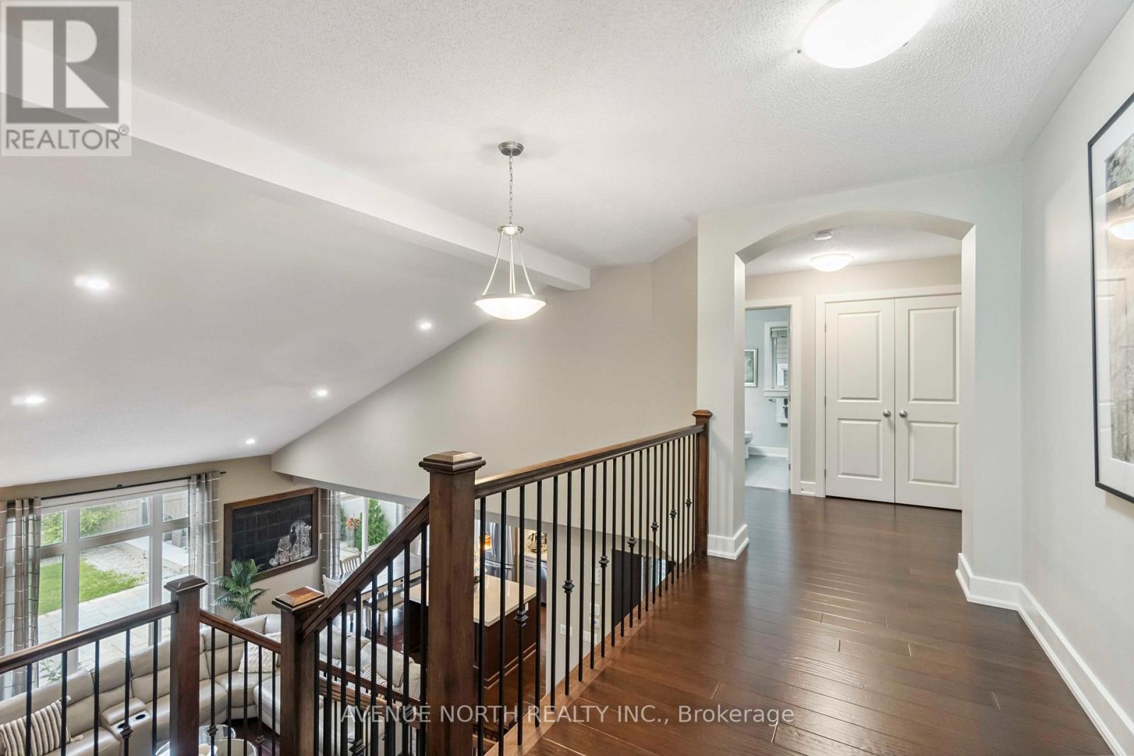 718 Bunchberry Way