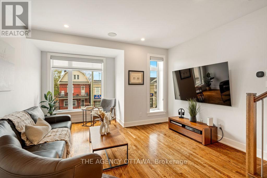 353c Booth Street