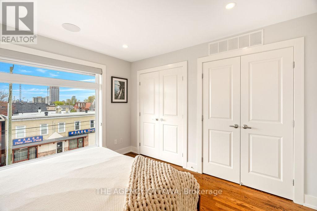 353c Booth Street