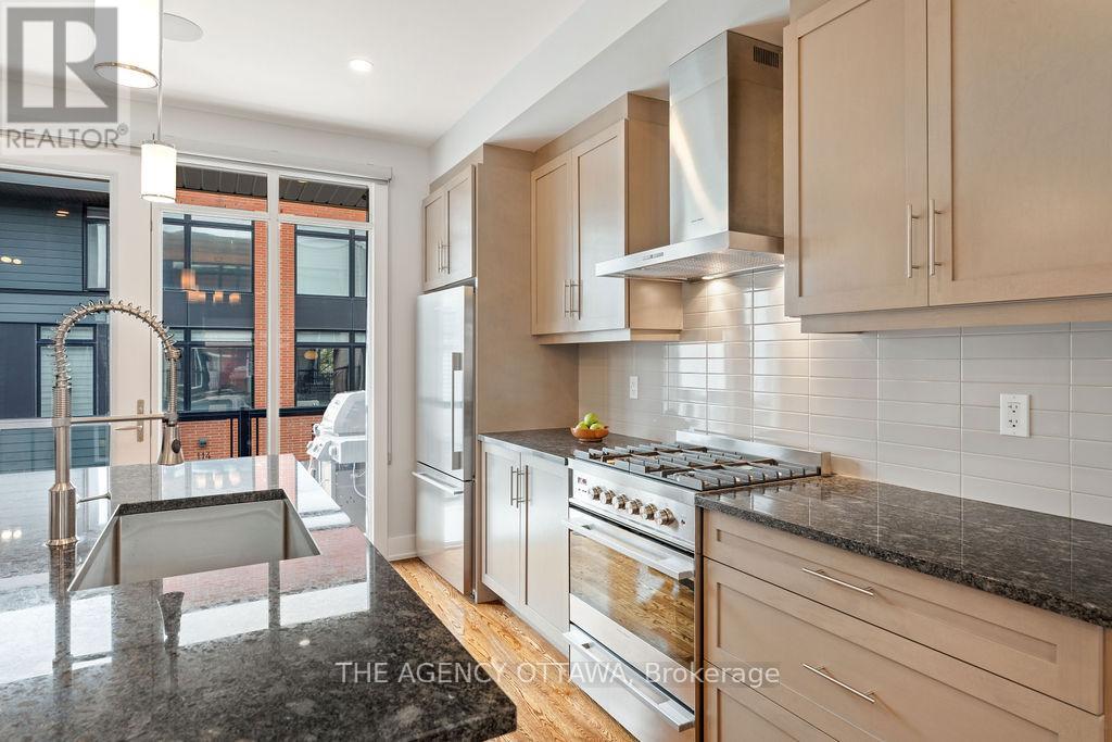 353c Booth Street