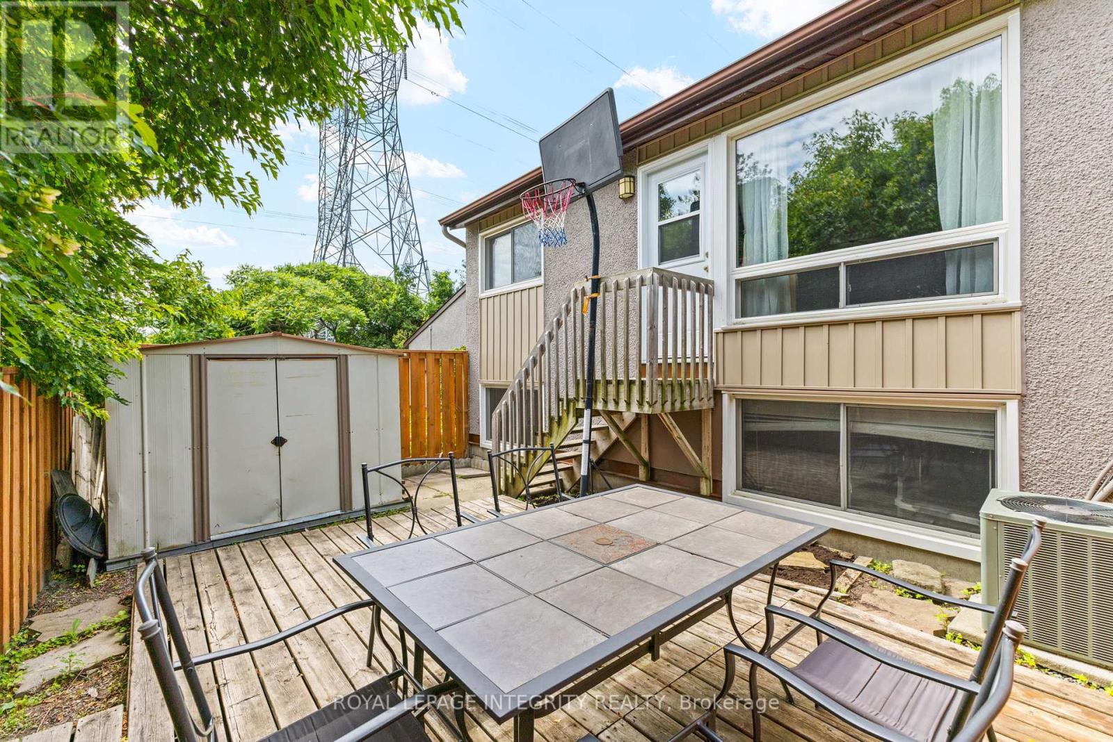 316 Woodfield Drive