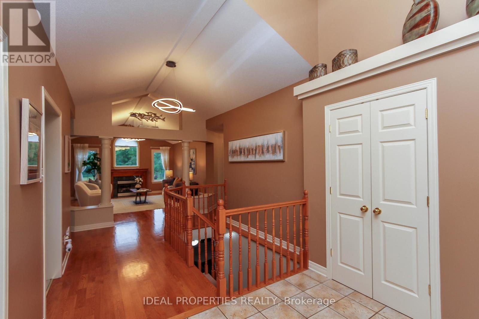 208 Pine Ridge Drive