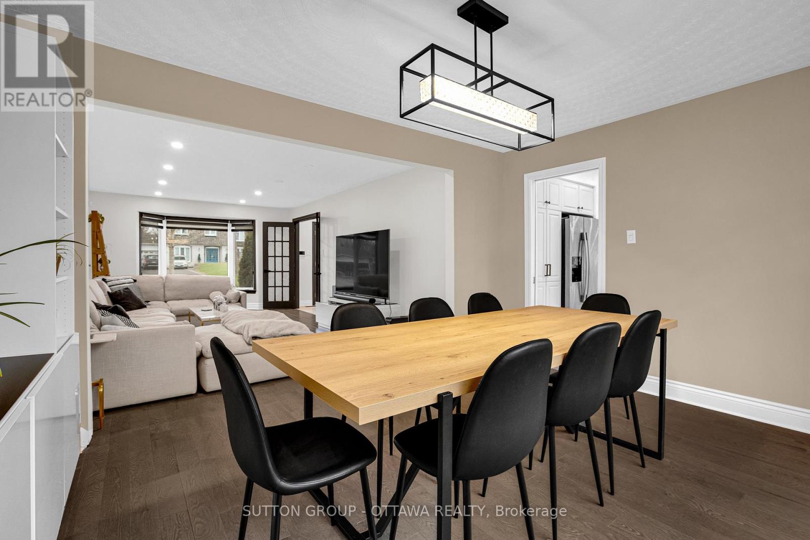 13 Weatherwood Crescent