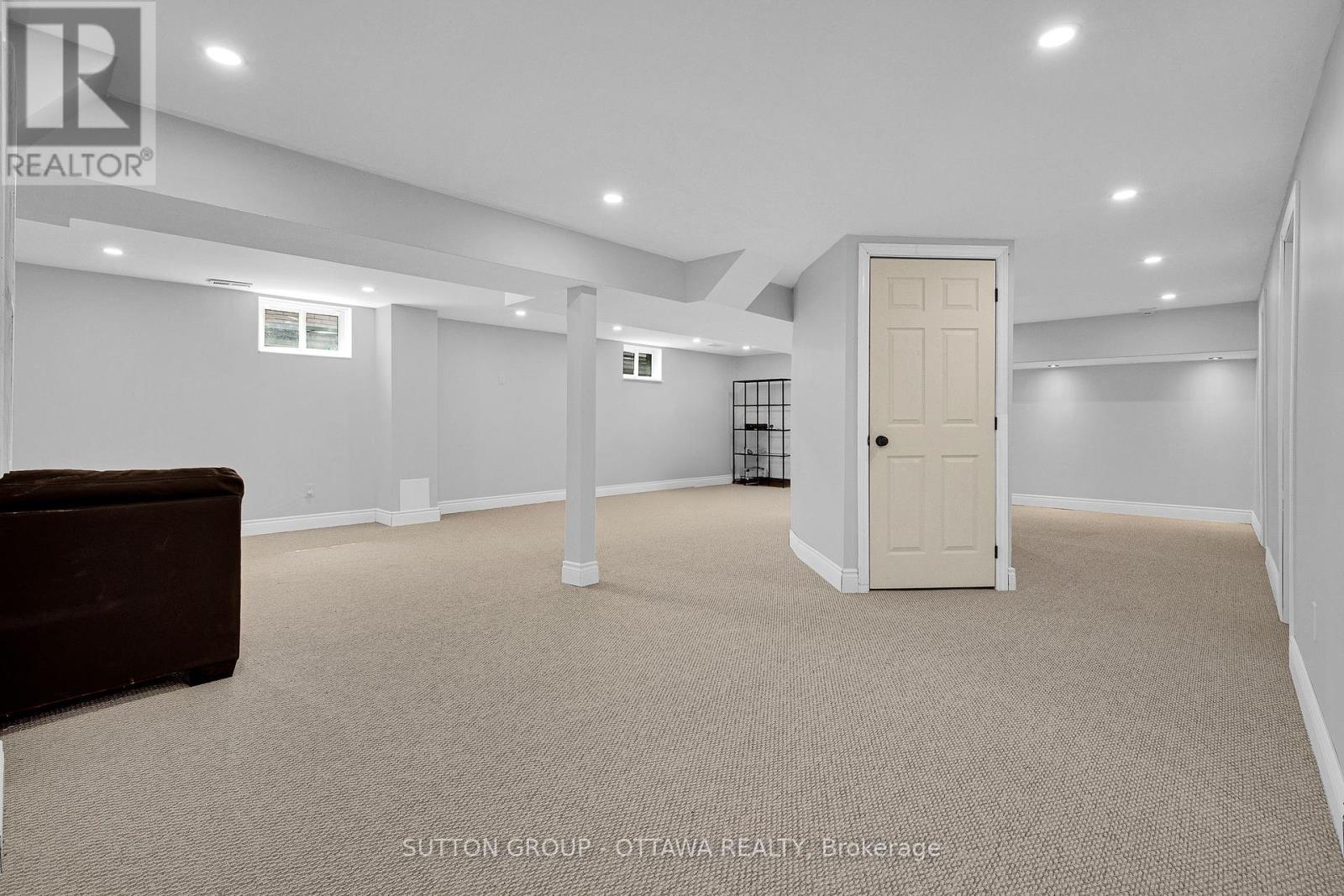 13 Weatherwood Crescent