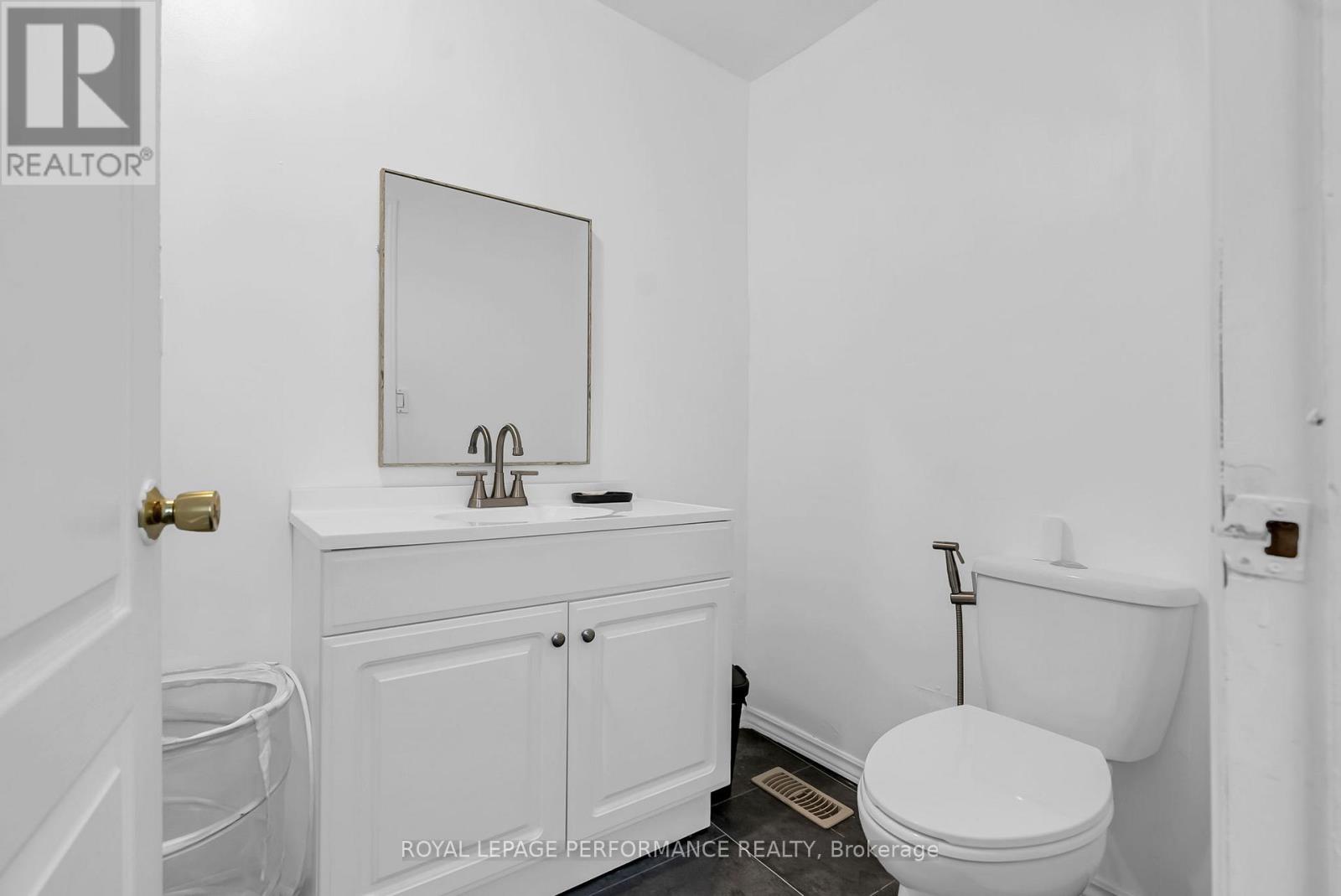 149 Dominion Street S