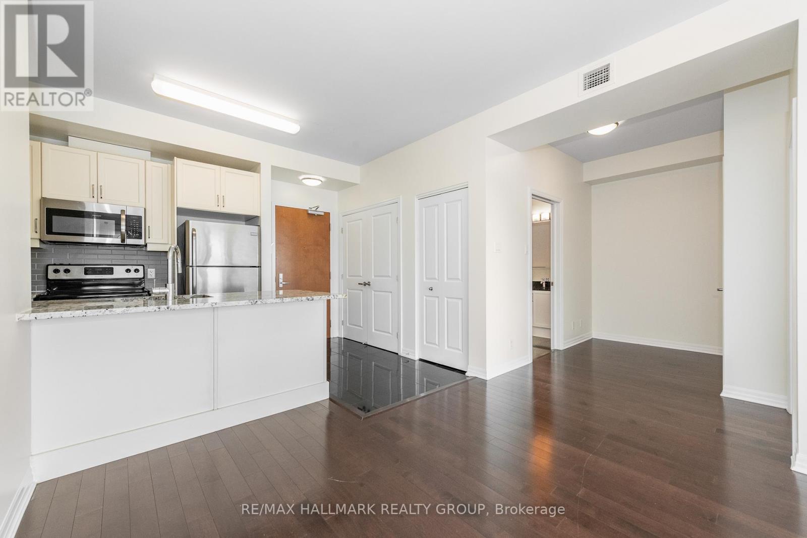 2702 - 242 Rideau Street, Unit Ph1