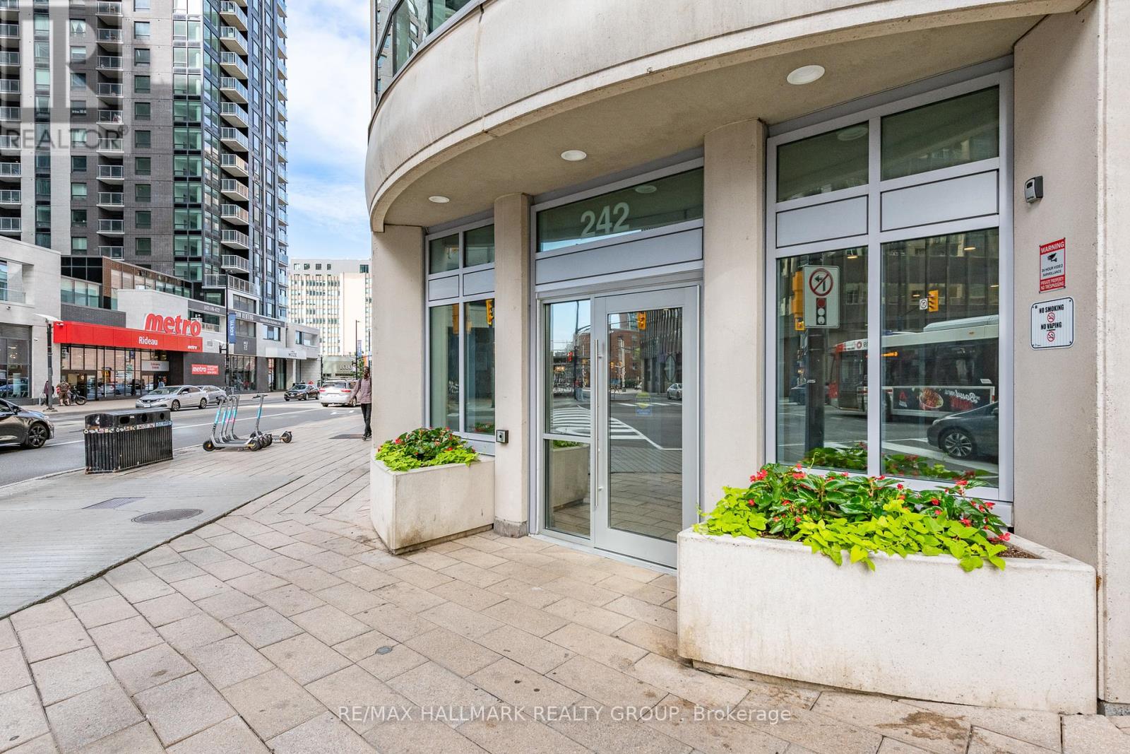 2702 - 242 Rideau Street, Unit Ph1
