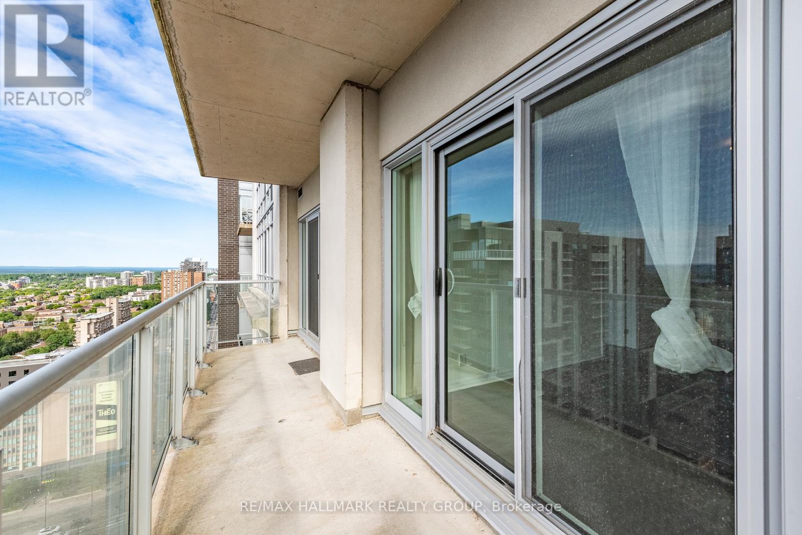 2702 - 242 Rideau Street, Unit Ph1