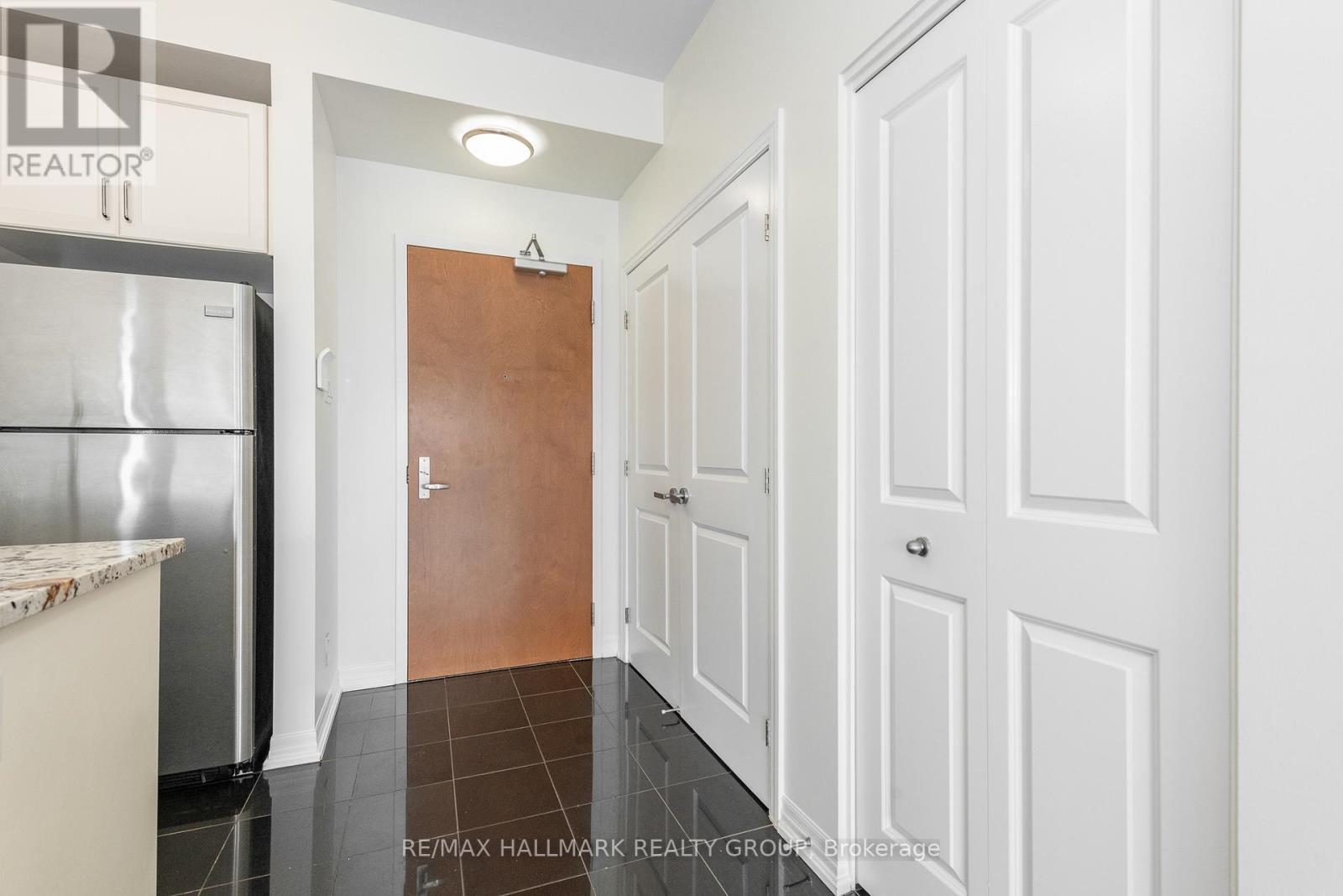 2702 - 242 Rideau Street, Unit Ph1